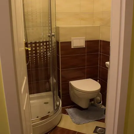 Gostinjska kuća Cristal Roche 3*