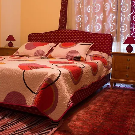 Cristal Roche Pensión 3*
