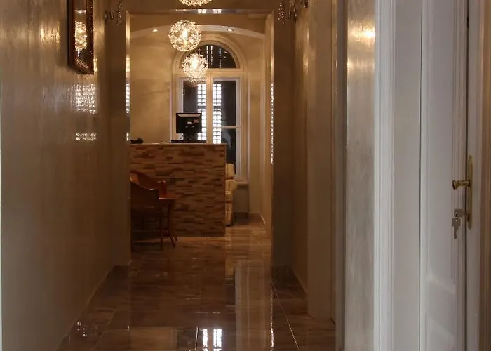 Гостевой дом Cristal Roche 3*